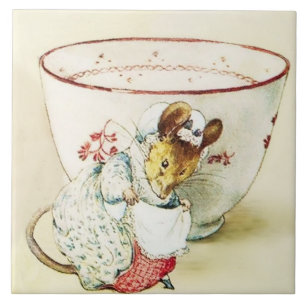 "Mouse Seamstress and Teacup" von Beatrix Potter Fliese