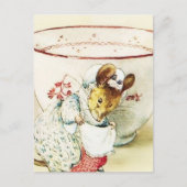 "Mouse Seamstress and Teacup" von Beatrix Potter Postkarte (Vorderseite)