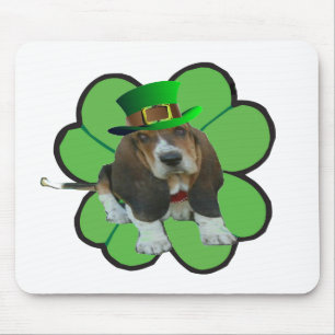 Mousepad Basset Hound Happy St. Patrick's Clover