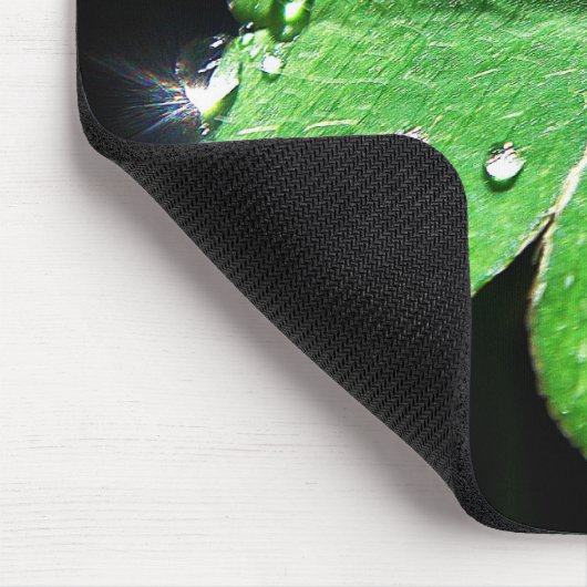 Mousepad Grünes Kleeblatt mit Wassertropfen (Ecke)