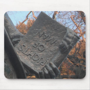 Mousepad Rights of Man Book im Besitz von Thomas P