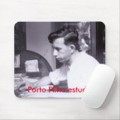 Mousepad zeigt jemanden estudando. (Mit Mouse)