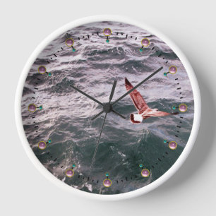 MÖWE FLYING ÜBER DIE MEERESWELLEN, rosa Edelsteine Wanduhr