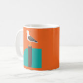 Möwe nahe einem Sandstrand Kaffeetasse (Vorderseite Links)