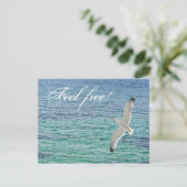 Möwe über dem Meer Postkarte (Stehend Vorderseite)