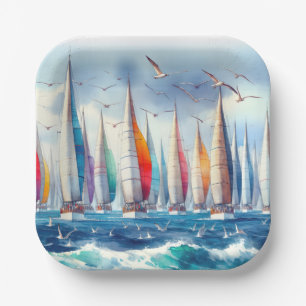 Möwen, die mit einer Segelboot-Regatta in die Höhe Pappteller