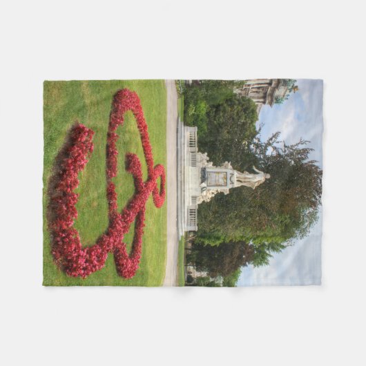 Mozart-Statue in Burggarten Wien Österreich Fleecedecke (Vorderseite (Horizontal))