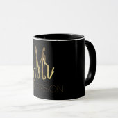 Mr. Add Name Black and Gold Elegante Typografie Tasse (VorderseiteRechts)