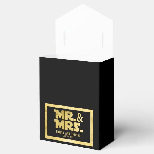 Mr. and Mrs Black Gold Sci Fi Theme Wedding Geschenkschachtel (Geöffnet)