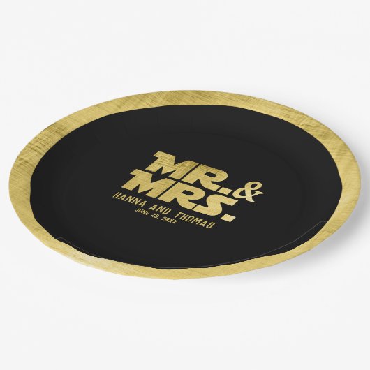 Mr. and Mrs Black Gold Sci Fi Theme Wedding Pappteller (Schrägansicht)