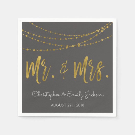 Mr. and Mrs. Charcoal and Gold Foil String Lights Serviette (Vorderseite)