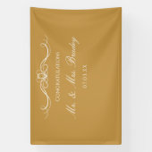 Mr and Mrs Elegant Script Gold Wedding Backdrop Banner (Vertikal)