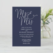 Mr. And Mrs. Elegant Script Navy Blue Wedding Einladung (Stehend Vorderseite)