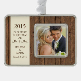 Mr. and Mrs First Christmas Foto Rustic Wood Rahmen-Ornament Silber
