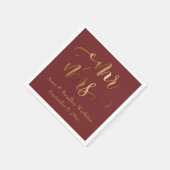"Mr. and Mrs." Goldkalligraphie über Burgund Serviette (Ecke)