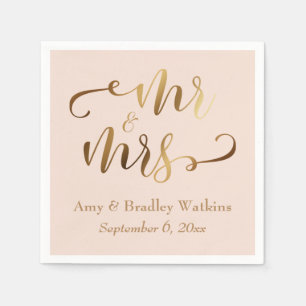"Mr. and Mrs." Imitats Gold Foil Script auf Blush Serviette