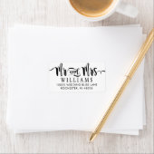 Mr. and Mrs Modern Black Handwriting Script Weddin Adressaufkleber (Insitu)