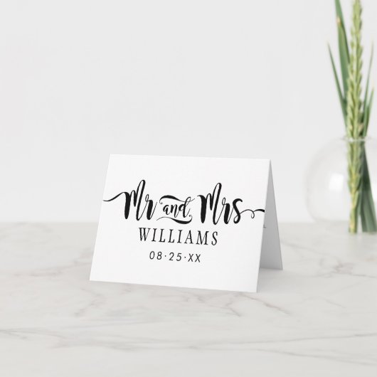 Mr. and Mrs Modern Black Handwriting Script Weddin Dankeskarte (Vorderseite)