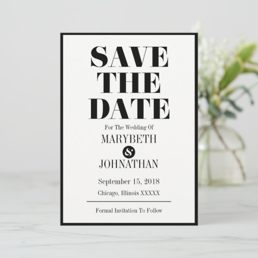 Mr. and Mrs Modern Bold Wedding Save the Date Card (Stehend Vorderseite)