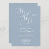 Mr. and Mrs Modern QR Code Dusty Blue Wedding Einladung (Vorne/Hinten)