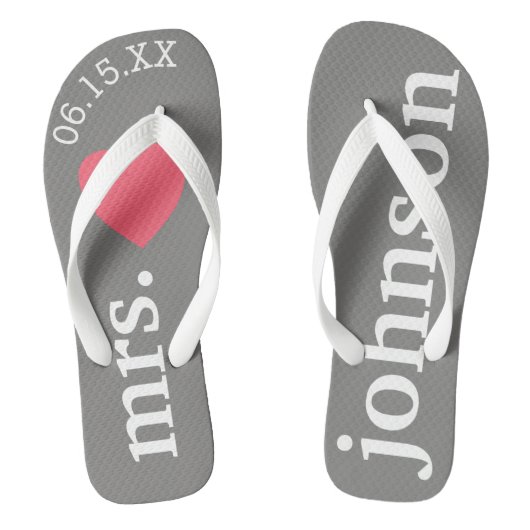Mr. and Mrs. Personalisiert Honeymoon with Heart Badesandalen (Fußbett)