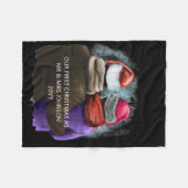 Mr And Mrs Script Couples Christmas T Shirt Fleecedecke (Vorderseite (Horizontal))