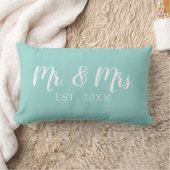 Mr. and Mrs. Script Established Wedding Pillow Lendenkissen (Decke)