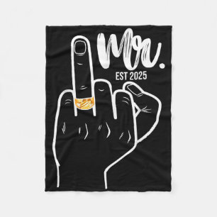 Mr. Est. 2025 Just Married Husband Wedding Finger Fleecedecke