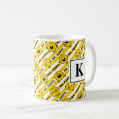Mr. Happy | Muster der gelben Streifen | Monogramm Kaffeetasse (VorderseiteRechts)