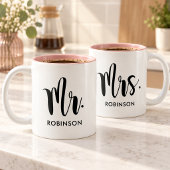 Mr Modern Script Monogram Wedding Zweifarbige Tasse