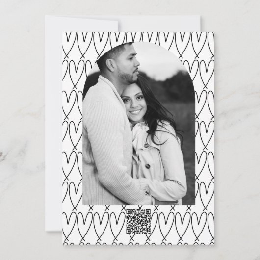 Mr & Mrs Cake & Hearts Schwarz-weiße Verlobung Einladung (Rückseite)