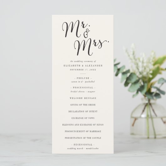 Mr & Mrs. Calligraphy Script Classic Chic Wedding Programm (Stehend Vorderseite)