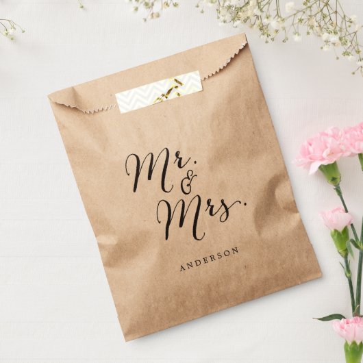 Mr & Mrs. Classic Script Calligrafy Name Wedding Geschenktütchen (Versiegelt)