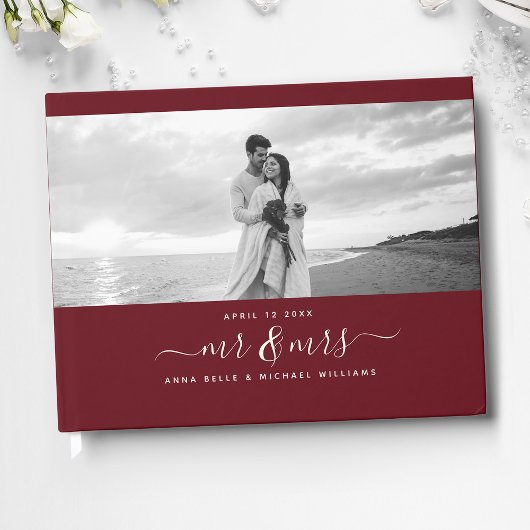 Mr & Mrs. Elegant Script Burgundy Foto Wedding Gästebuch