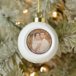Mr & Mrs. First Christmas Circle Text Wedding Foto Keramik Kugel-Ornament