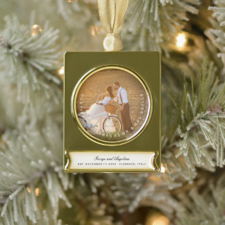 Mr & Mrs. First Christmas Simple Text Circle Foto Banner-Ornament Gold