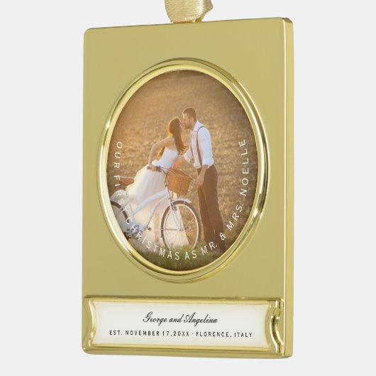 Mr & Mrs. First Christmas Simple Text Circle Foto Banner-Ornament Gold (Links)