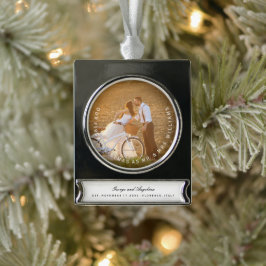 Mr & Mrs. First Christmas Simple Text Circle Foto Banner-Ornament Silber