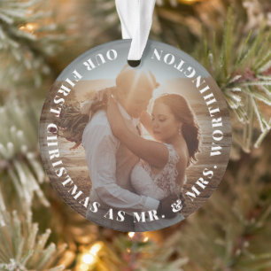 Mr & Mrs. First Christmas Simple Text Circle Foto Ornament