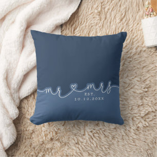 Mr Mrs Herz Schrift Staubblau Hochzeit Kissen