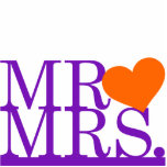 Mr & Mrs. Lila & Orange Heart Cake Topper Freistehende Fotoskulptur<br><div class="desc">Dekorieren Sie Ihren Hochzeitskuchen mit diesem einfachen,  aber lustigen Kuchen Topper von Kustom By Kris. Es heißt "Mr." und "Mrs." mit einem '&' zwischen ihnen. Kontaktieren Sie mich,  um diesen Kuchen Topper individuell mit Ihren Hochzeitsfarben.</div>