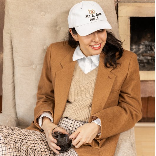 Mr & Mrs. Name and Wedding Rings, Bride, Modern Bestickte Baseballkappe