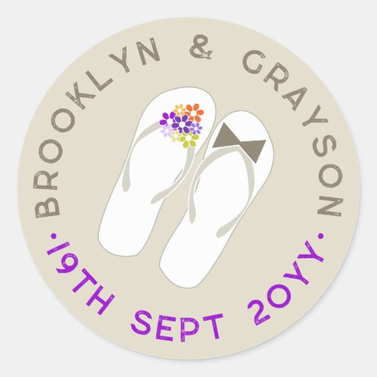 Mr & Mrs Purple Flowers Flip Flops Beach Wedding Runder Aufkleber (Vorderseite)