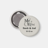 Mr & Mrs. Wedding Couple First Names Magnet (Vorderseite/Rückseite)