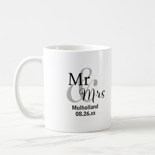 Mr. & Mrs. Wedding Date mit Bride & Groom Namen Kaffeetasse (Links)