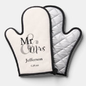 Mr & Mrs Wedding Newlywed Name & Date Oven Mitt Ofenhandschuh (Vorderseite/Rückseite)