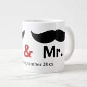 Mr. und Mr. Mustache Gay Wedding anpassbar Jumbo-Tasse (Vorderseite Rechts)