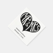 Mr. und Mrs. Black and White Heart Shape Wedding Serviette (Ecke)