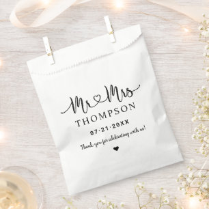 Mr und Mrs Black Heart Schrift Monogramm Hochzeit Geschenktütchen