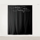 Mr. und Mrs. Black Wedding Backdrop Wandteppich (Vorderseite)